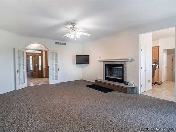 4th image of 42 Bluff Dr