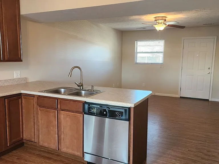 100 Willow View Ln #401 — Photo 13