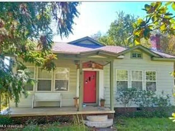 510 E Georgetown St, Crystal Springs, MS 39059