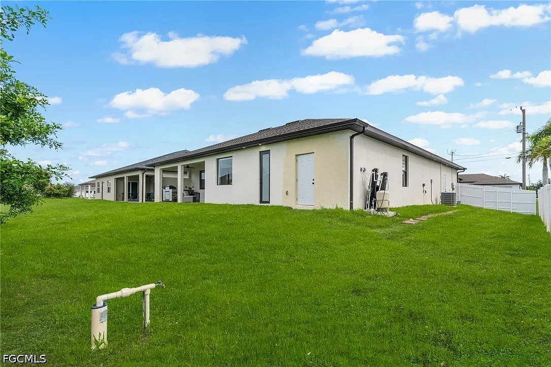 4 bed, 3.0 bath, 2007 sqft, $2,750 — Photo 4