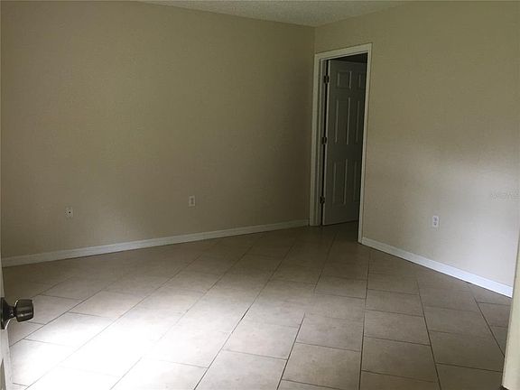 5th image of 1751 Banyan St