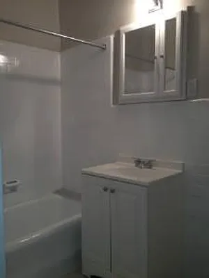 Rented by Immac Realty | media 13