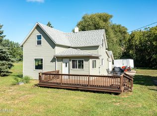 420 1st St, Hatton, ND 58240