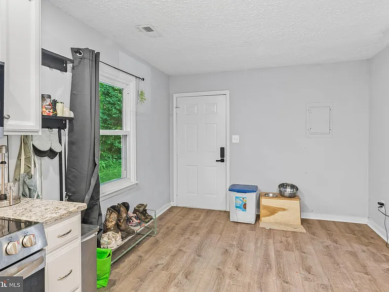 5539 Cedon Rd SW — Photo 9