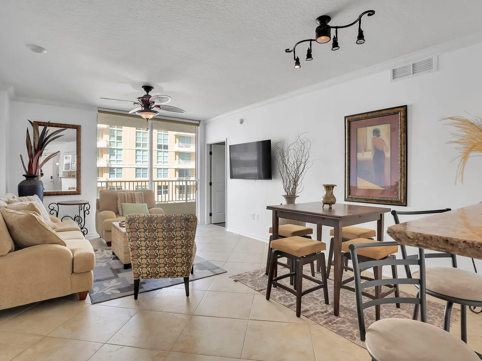 2 bed, 2.0 bath, 1130 sqft, $2,500 — Photo 2