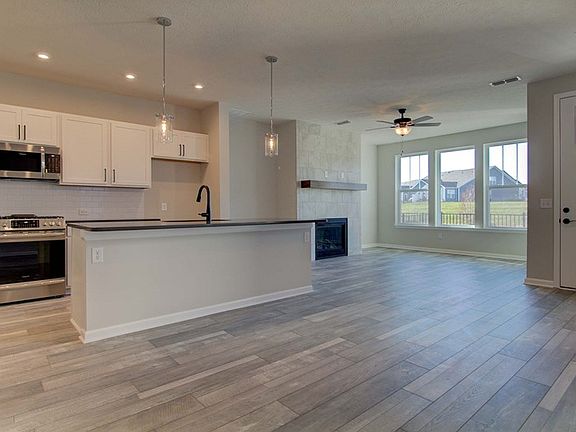 The Kinsley - Kitchen