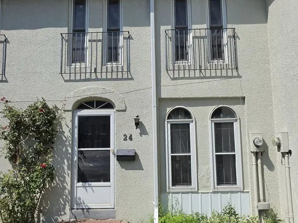 71 Cass Ave #24, Toronto, ON M1T 3P8