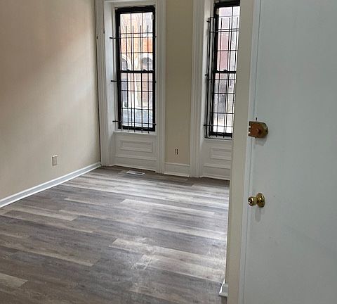 5th image of 1510 N Gratz St #1