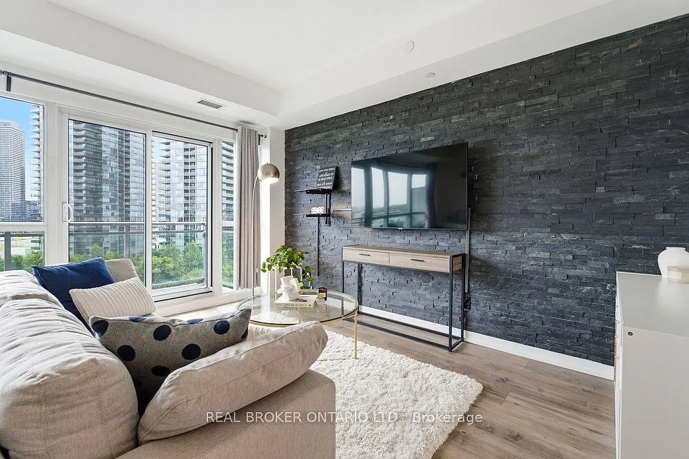 1 bed, $2,350 — Photo 4