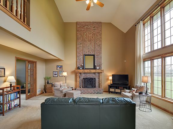 Floor to Ceiling Fireplace