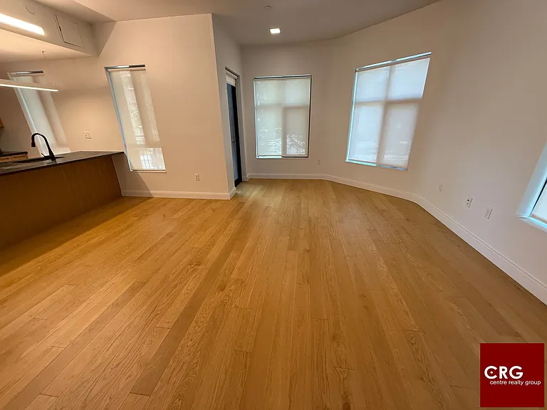 83-84 Gardner St #109L — Photo 5