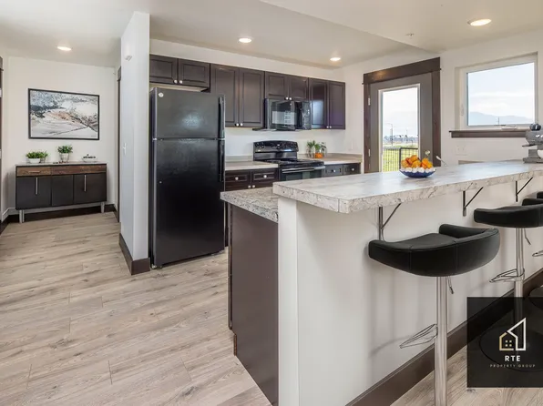 Boulder Creek Apartments