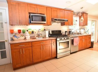 2 Turner Dr, Randolph, MA 02368