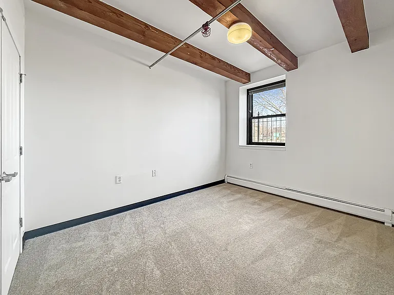 653 Artist Lofts — Photo 10