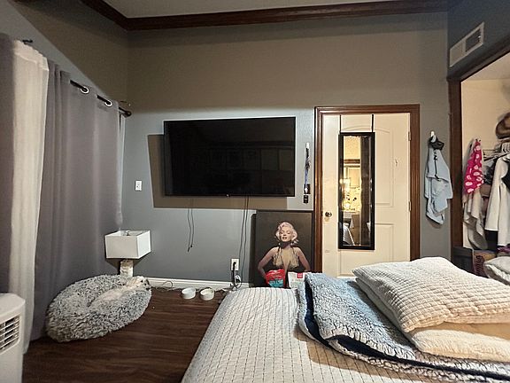 3rd image of 251 Casuda Canyon Dr APT E