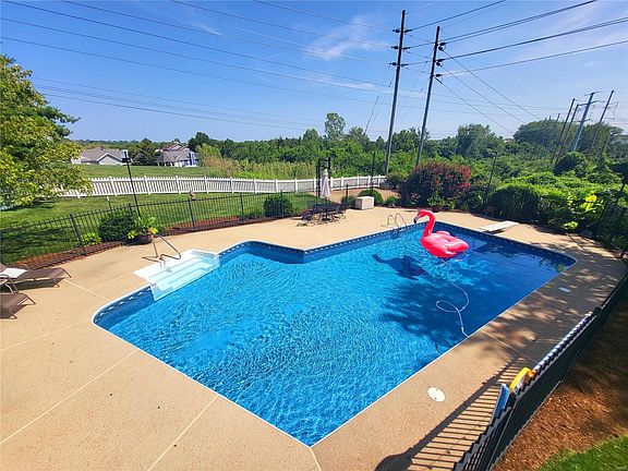 4th image of 9806 Affton View Ct