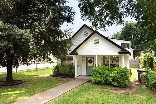 2115 Garden St Photo 1