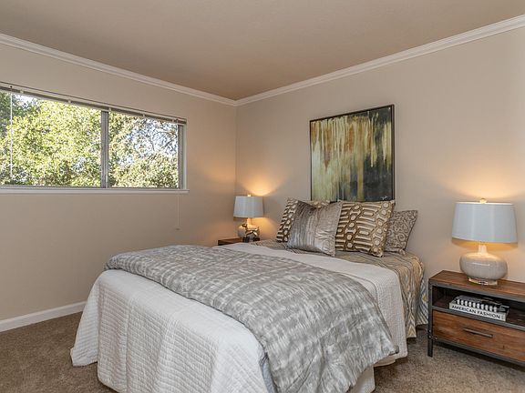 5th image of 1480 Creekside Dr APT A106