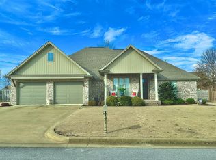 112 Sullivan Rd, Muscle Shoals, AL 35661