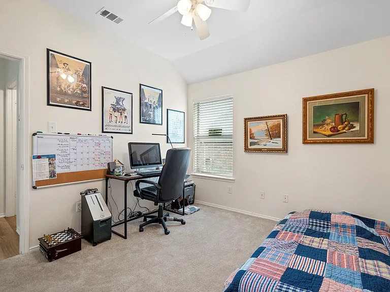 404 Dartmoor Dr — Photo 23