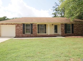 1203 Kathy Ln SW, Decatur, AL 35601