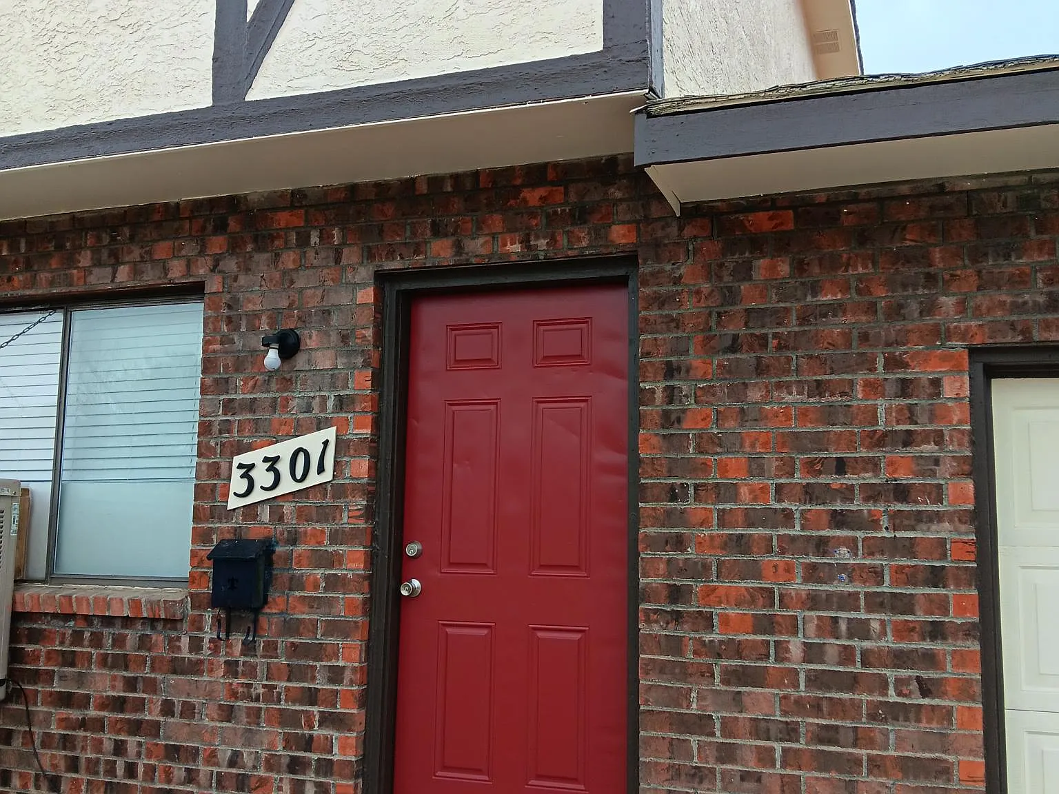 3300 Baltimore Ave — Photo 2