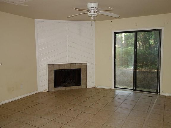 2nd image of 96 Mathews Dr APT 163