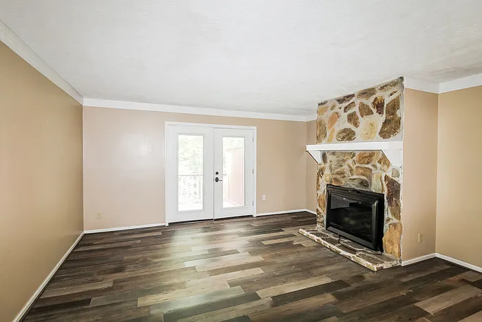 2510 Hidden Cove Ct #B — Photo 3