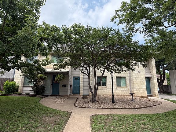 2nd image of 3214 Crosscreek Dr APT 103