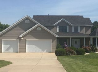 3 Mercy Ln, Wentzville, MO 63385