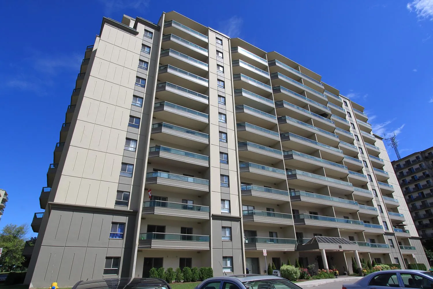 Capulet Towers III — Photo 2