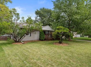 519 Doris Ave, Shoreview, MN 55126