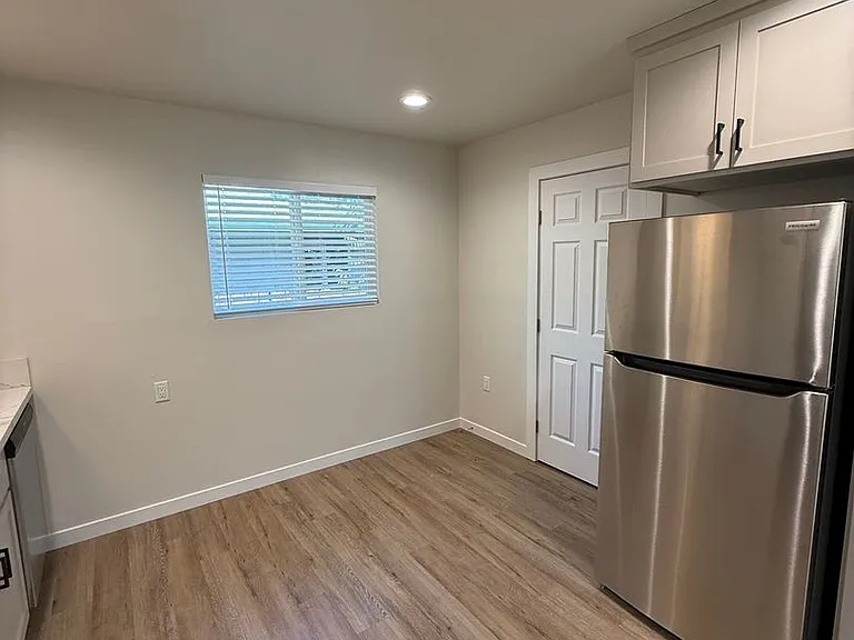 849 West St — Photo 15