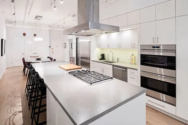 Sold by Nest Seekers International | media 5