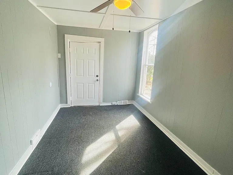 228 E Laurel Ave #3 — Photo 14