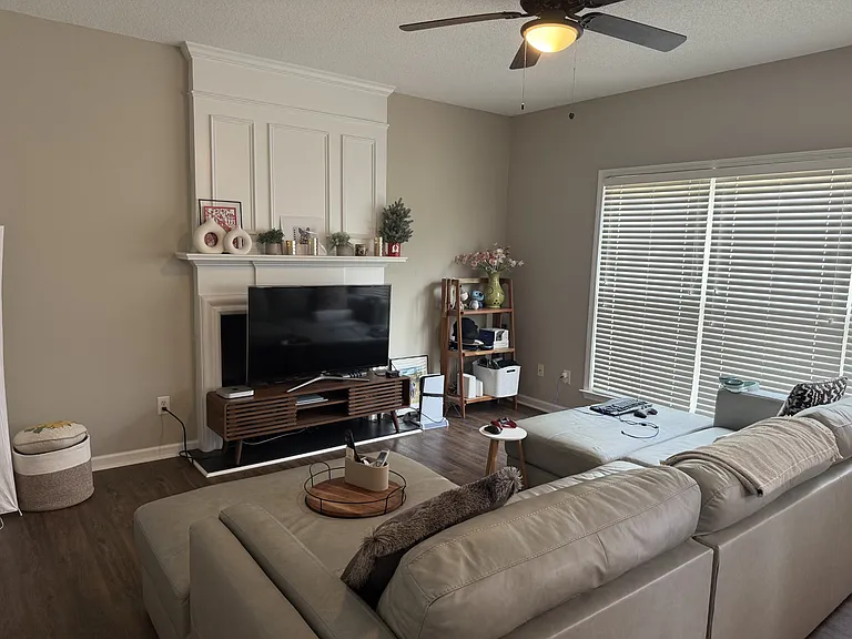 5805 Haterleigh Dr — Photo 8