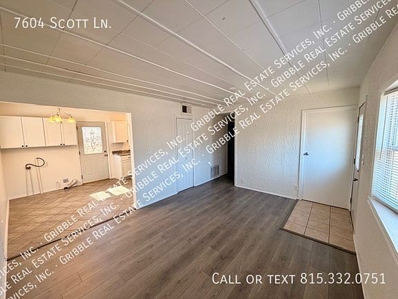 3rd image of 7604 Scott Ln