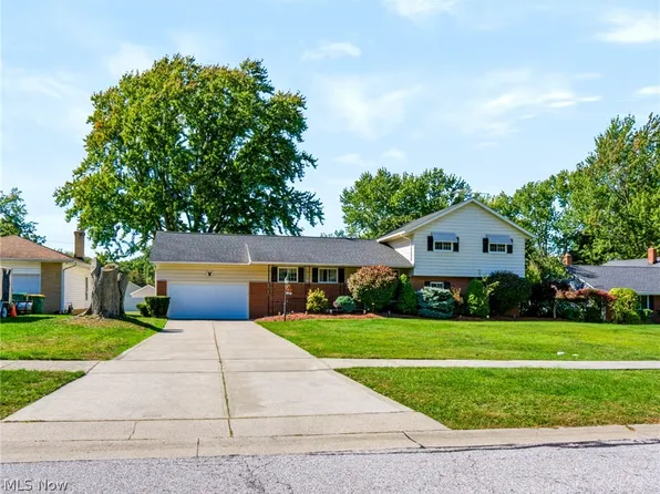 402 Audrey Dr, Richmond Heights, OH 44143