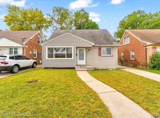 9715 Woodbine, Redford, MI 48239