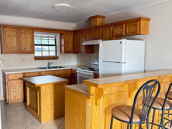 3rd image of 5831 Buffel St #3