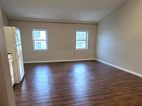 2nd image of 4303 Main St Floor 3