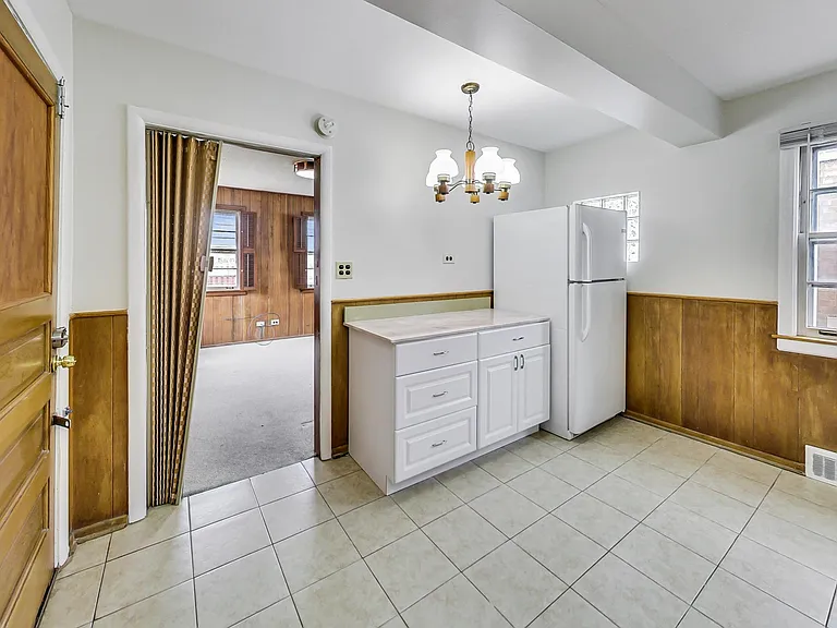 6210 N Harding Ave — Photo 13