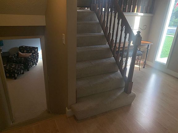 3rd image of 2608 N 112th Ave