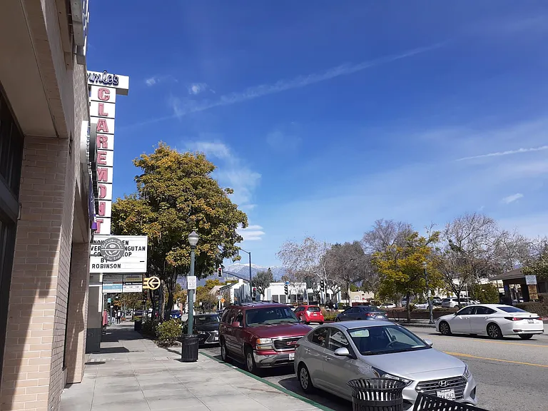 2937 N Garey Ave — Photo 33