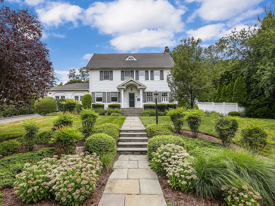 1st image of 14 Sunnyside Way