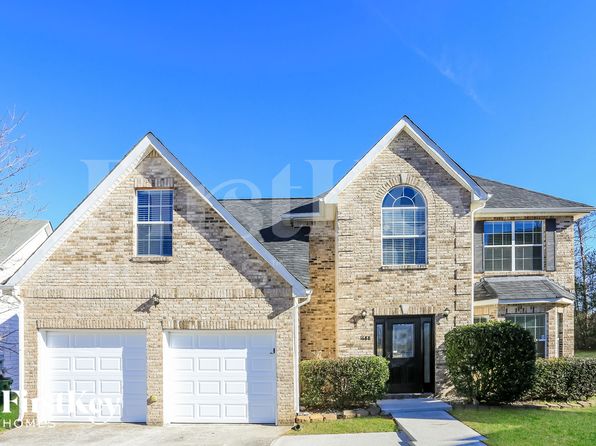 1688 Rice Sq, Lithonia, GA