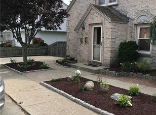 18 Eddy St, North Providence, RI 02911