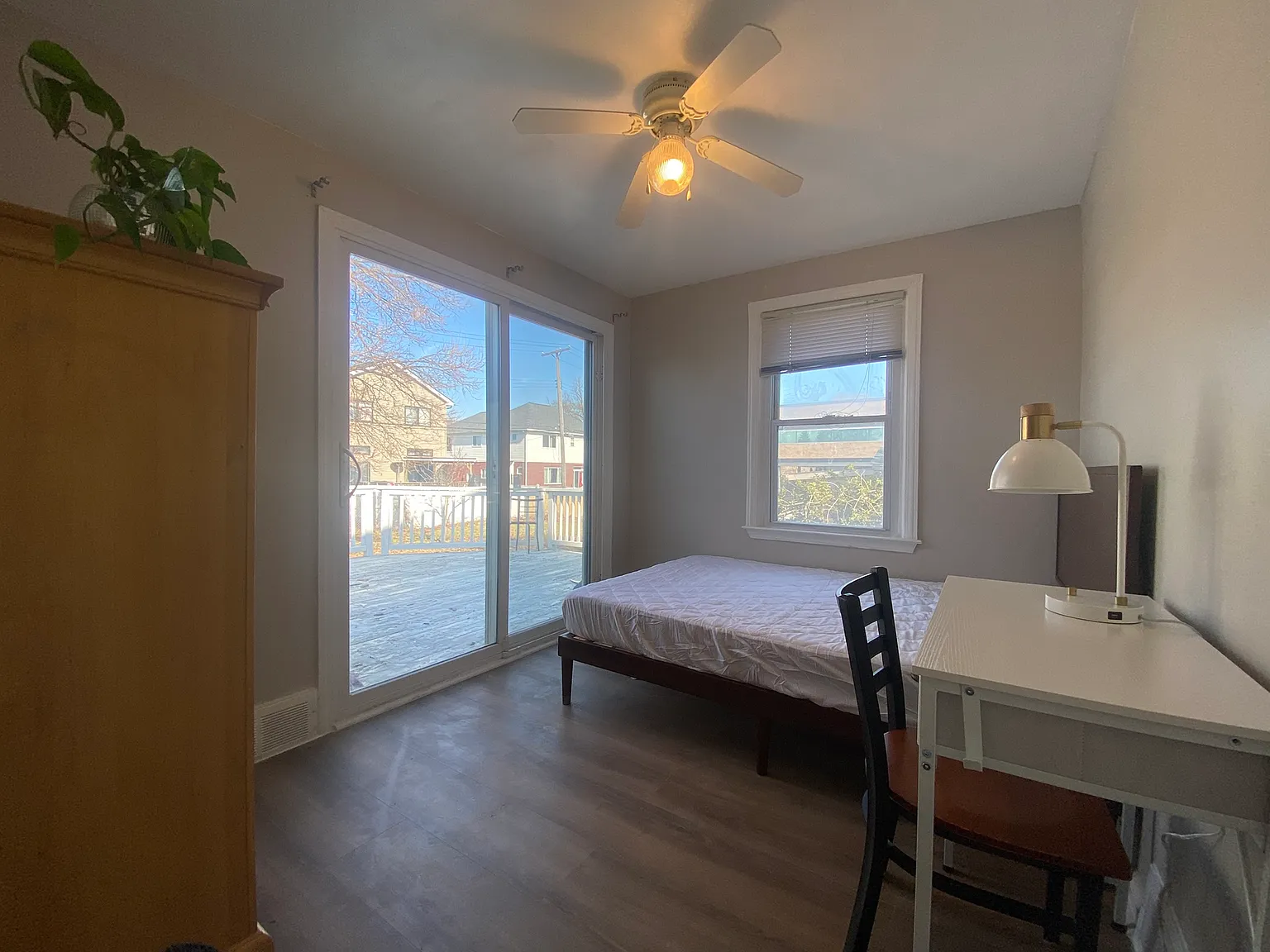 Studio, 180 sqft, $880 — Photo 3