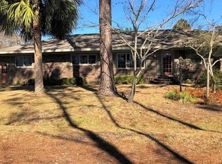 402 Stutts Rd, Brunswick, GA 31523