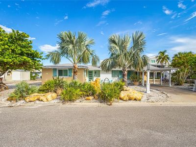 755 Saint Judes Dr N, Longboat Key, FL, 34228